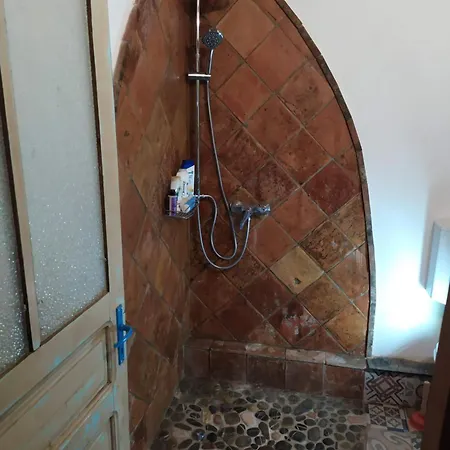 別荘 Art Razzamir *